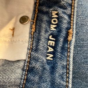 Never worn 20 regular mom jean